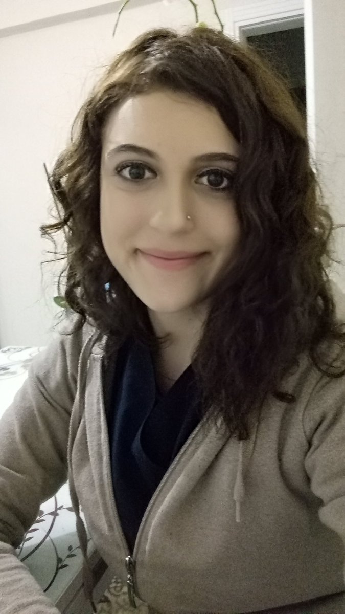 Hayatımdan bir sayfayı koparıp atamazken, tüm defteri ateşe atabileceğimi farkettim.