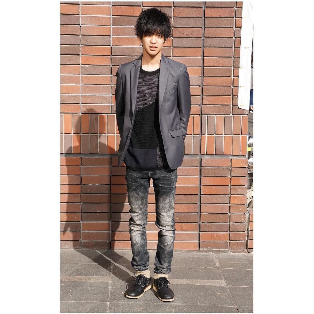 human_mode's tweet image. Student snap!! #styling #grayjacket #damagedenim #niceguy #fashion #fashion_human #学生スナップ … ift.tt/2hIkgXL