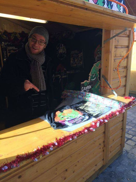 🌲🌲🌲🌲GRANDE PROMO!!!!!🌲🌲🌲🌲
 Cette semaine au marché de Noël, le calendrier + le t-shirt Sapins Barbus sont à 17€ !!!