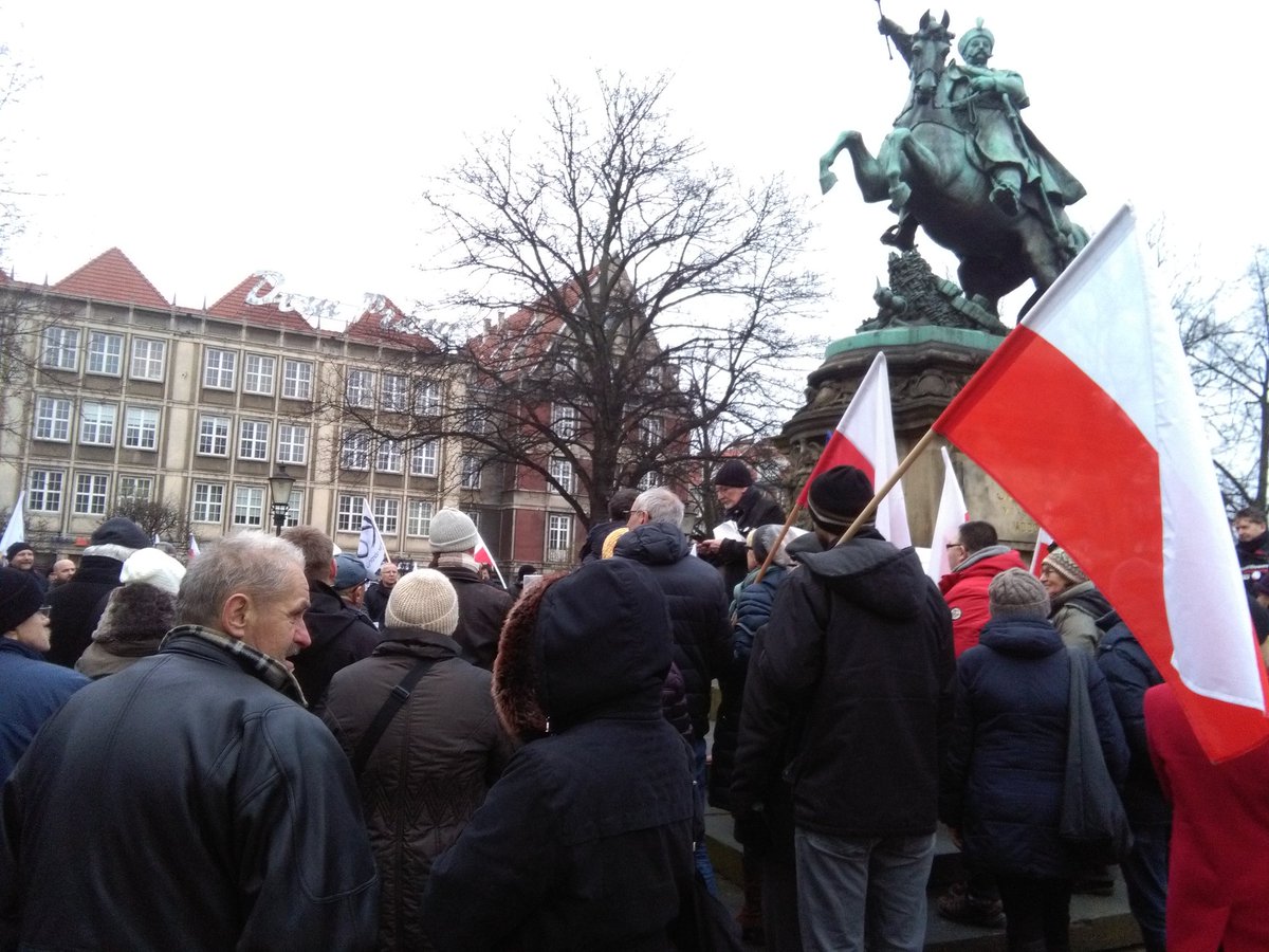 Gdańsk jest z Warszawą