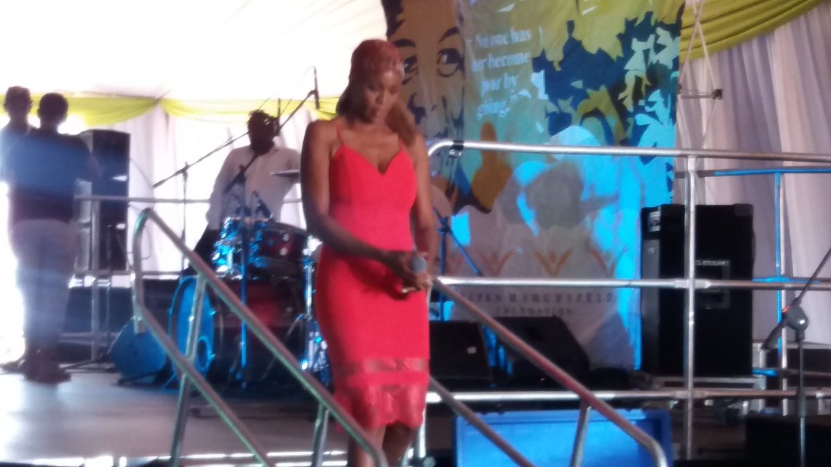 IceT_'s tweet photo. @MamosadiKB ascends the stage. #SORFoundation https://t.co/AIEswBjxz9
