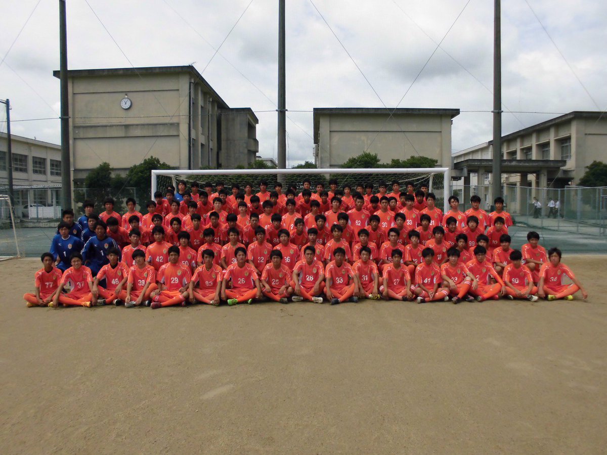 つかいません 津工業サッカー部最高 津工業サッカー部は俺の宝物 一緒にサッカーしたらずっと仲間 最後まで足引っ張ってごめん 情けないキャプテンでごめんな みんな ありがとう サッカー部引退