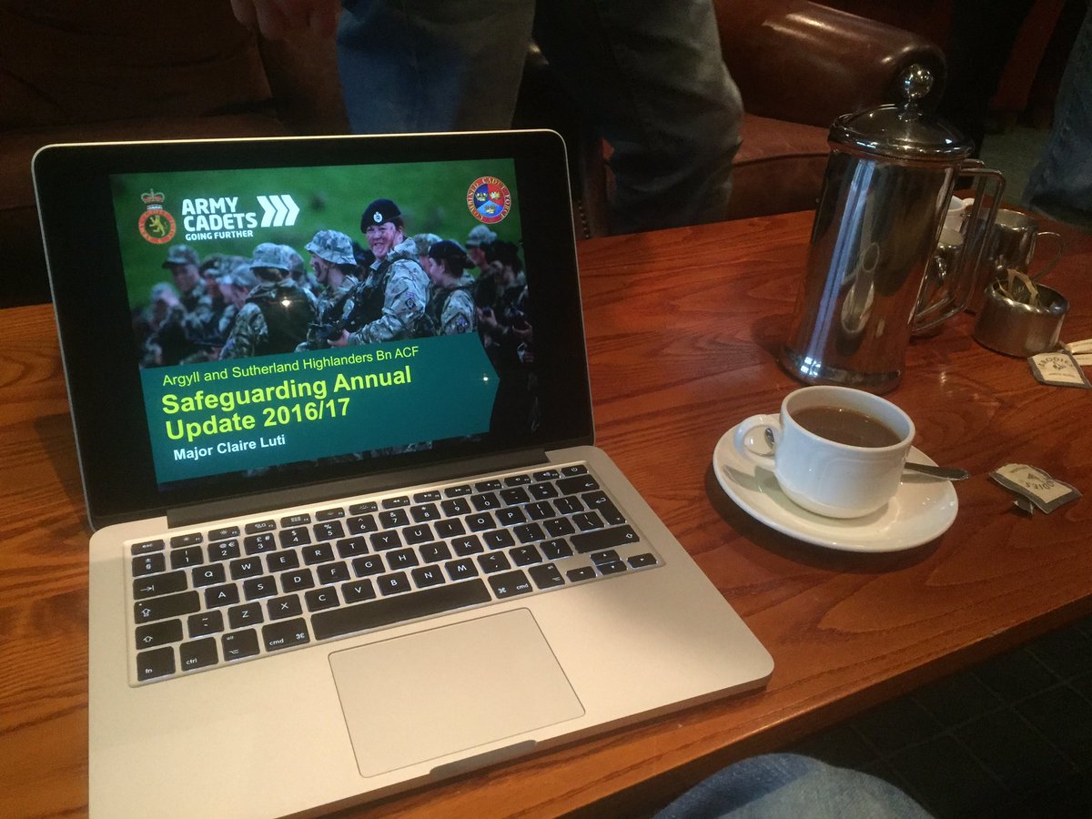 claireluti's tweet image. Presentation all done ✅ thanks to my #mull @ArmyCadetsUK instructors for giving their Sunday up #thatscommitment 👍🏻