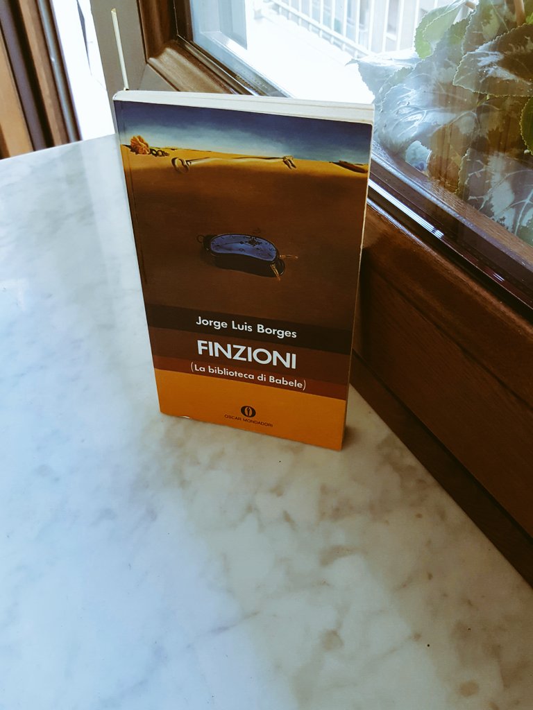 francesca_petri's tweet image. "Finzioni", per iniziare o per finire.
Purché ci sia nella #casaperfetta