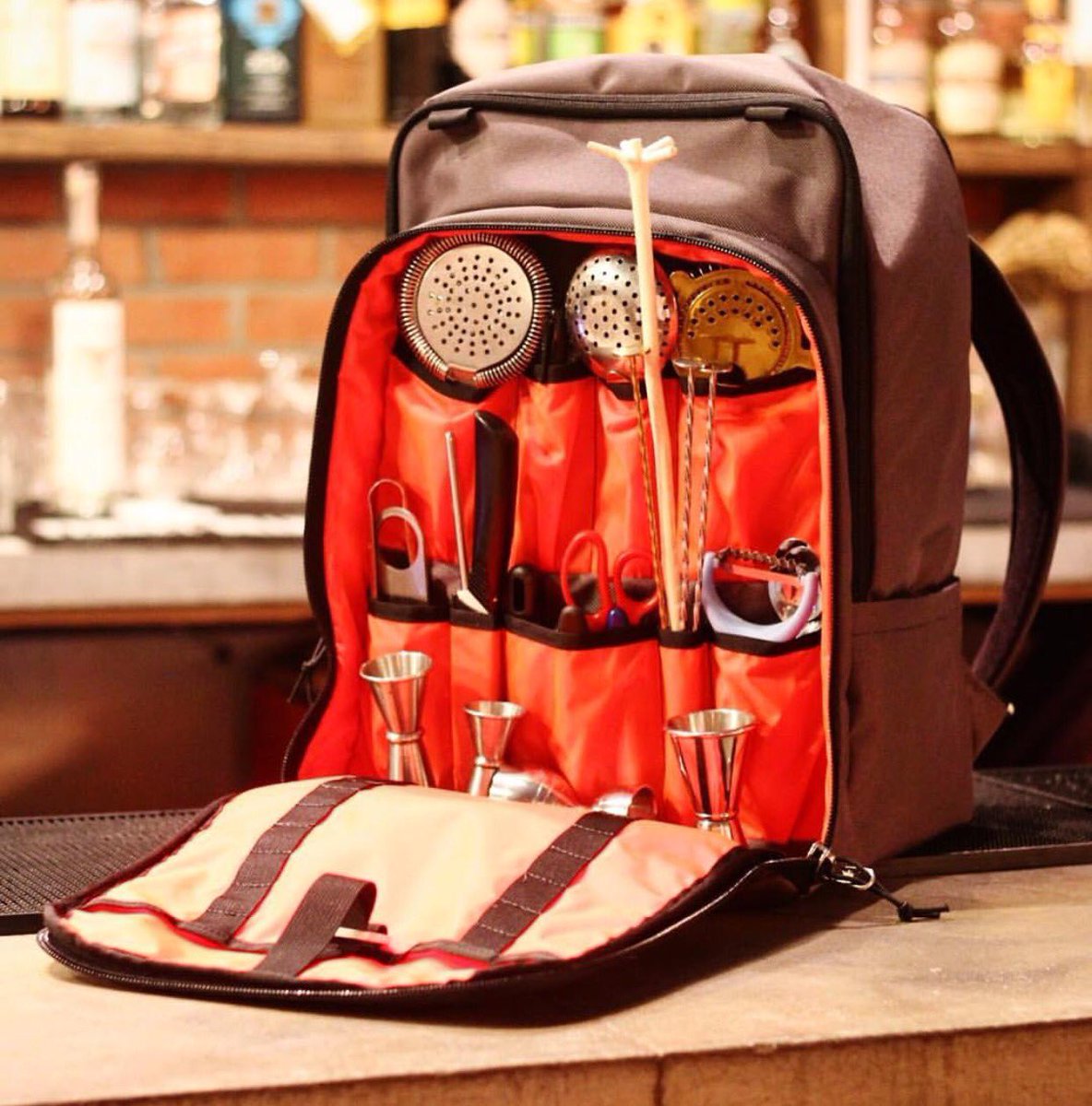 radcrag's tweet photo. Happy Bartender Appreciation Day! Save 20% on the highly reviewed Bar Back, today only > https://t.co/VuiKZCfLwN https://t.co/mWSP3ScsRx