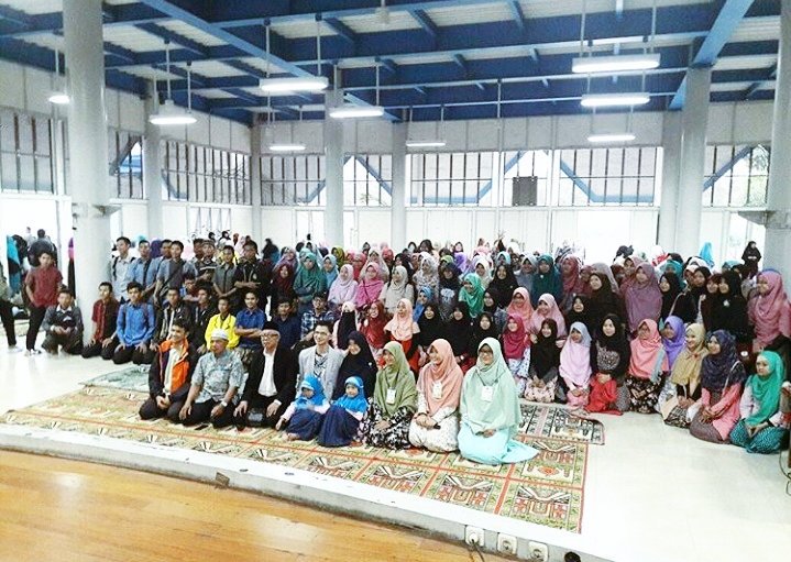 Hatur nuhuun <a href="/Kang_Abay/">Kang Abay</a> telah hadir ke kota cilegon dengan membawa materi super terbaik. Ulin kadieu deui enyaa kang😁