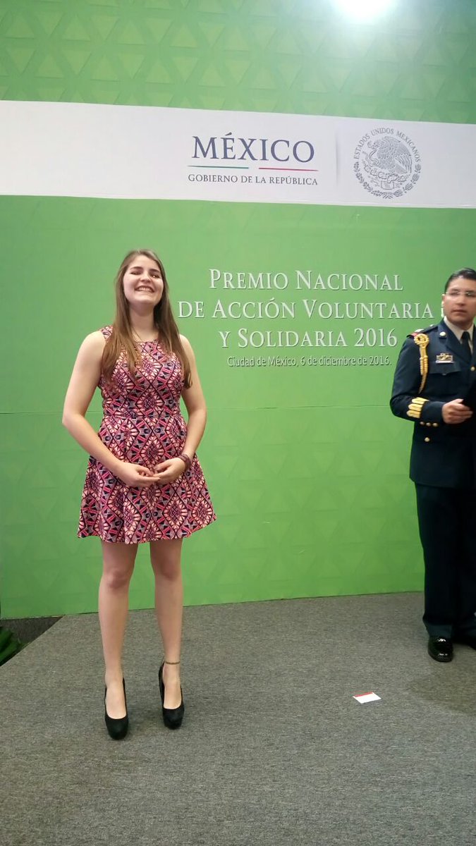 TECHOmx's tweet photo. #OrgulloTechero 
@SerranoMajoo, voluntaria en CDMX, recibió mención honorífica del Premio Nacional de Acción Voluntaria y Solidaridad 2016. https://t.co/sUe2CQ08iA
