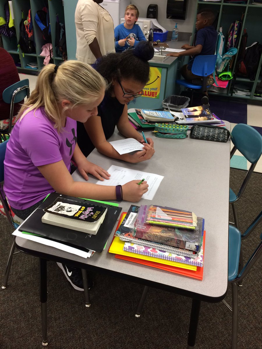 JMcKeonAFMS's tweet image. Working hard today while I&apos;m away! #disneyplanning #PBLmath #thankful4them