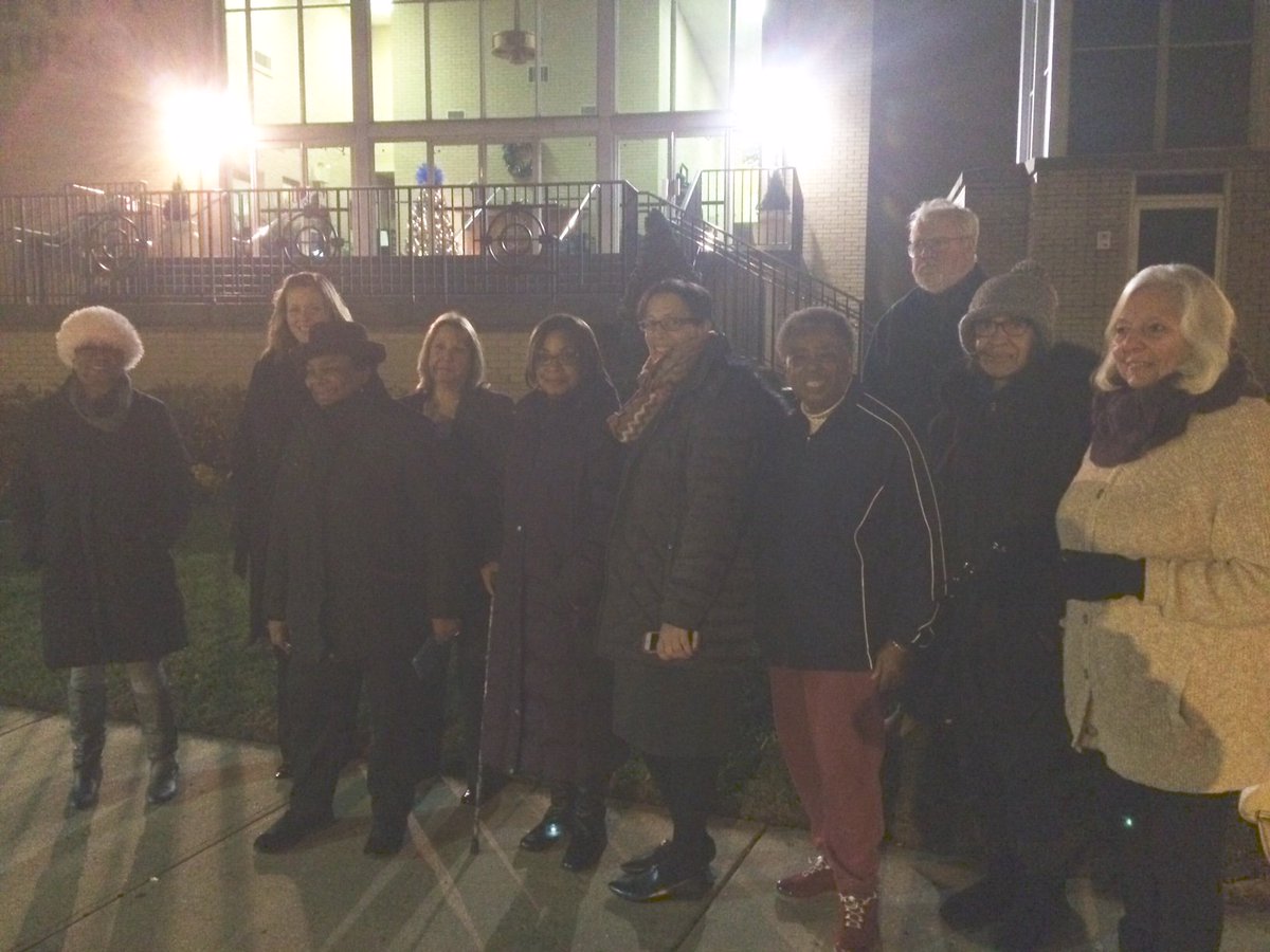 WomanspaceInc's tweet photo. Thank you to Shiloh Baptist Church in Trenton for supporting COL! 
#COL2016 #Shinealight https://t.co/gC0jeDk3LZ