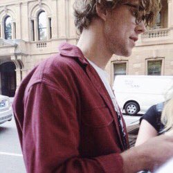 ashtonslibrary's tweet image. 