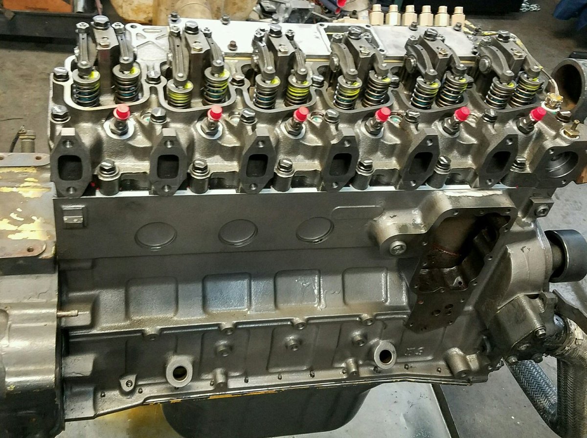 Camdiesel1's tweet photo. Fun little rebuild happening this week. #diesel #trucks #cummins #associatedfuelsystems #engineblocks https://t.co/7JYVt7EDoZ