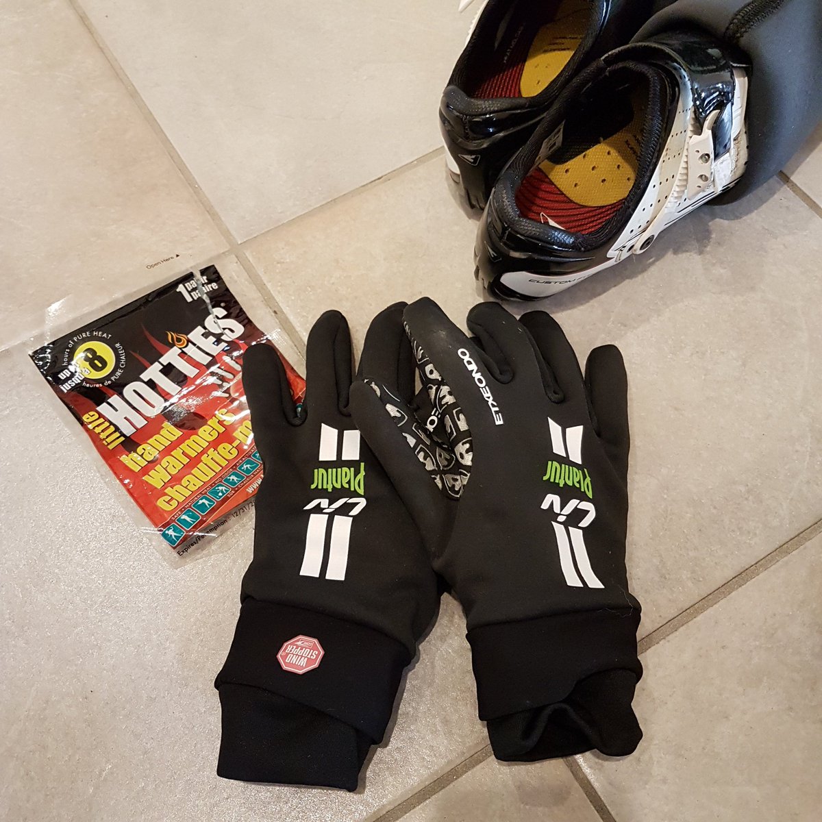 L_Kirch's tweet photo. Ride quality significantly increased by the discovery of hand warmers in my closet this morning ๐๐#canadiansolutions https://t.co/ag130GbqEK