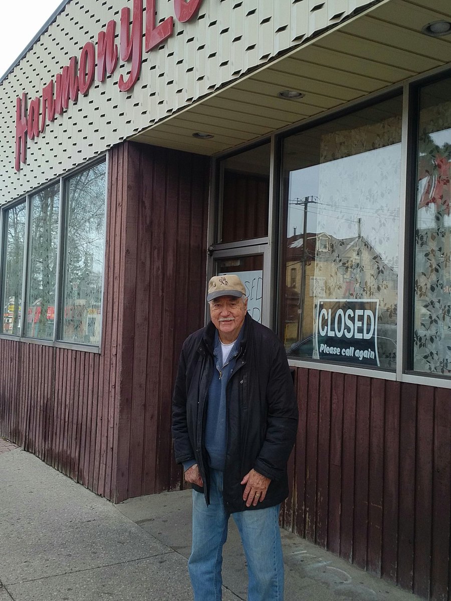 I bumped into #Bruce from <a href="/HarmonyLunch/">Harmony Lunch</a> as of noon he is officially retired. He says he has his health but misses his customers. #uptown