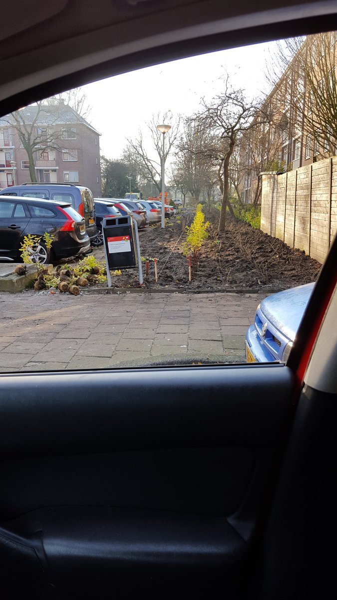 GaiserAaron's tweet photo. Gemeente is weer goed bezig https://t.co/0wAXUXgwRL