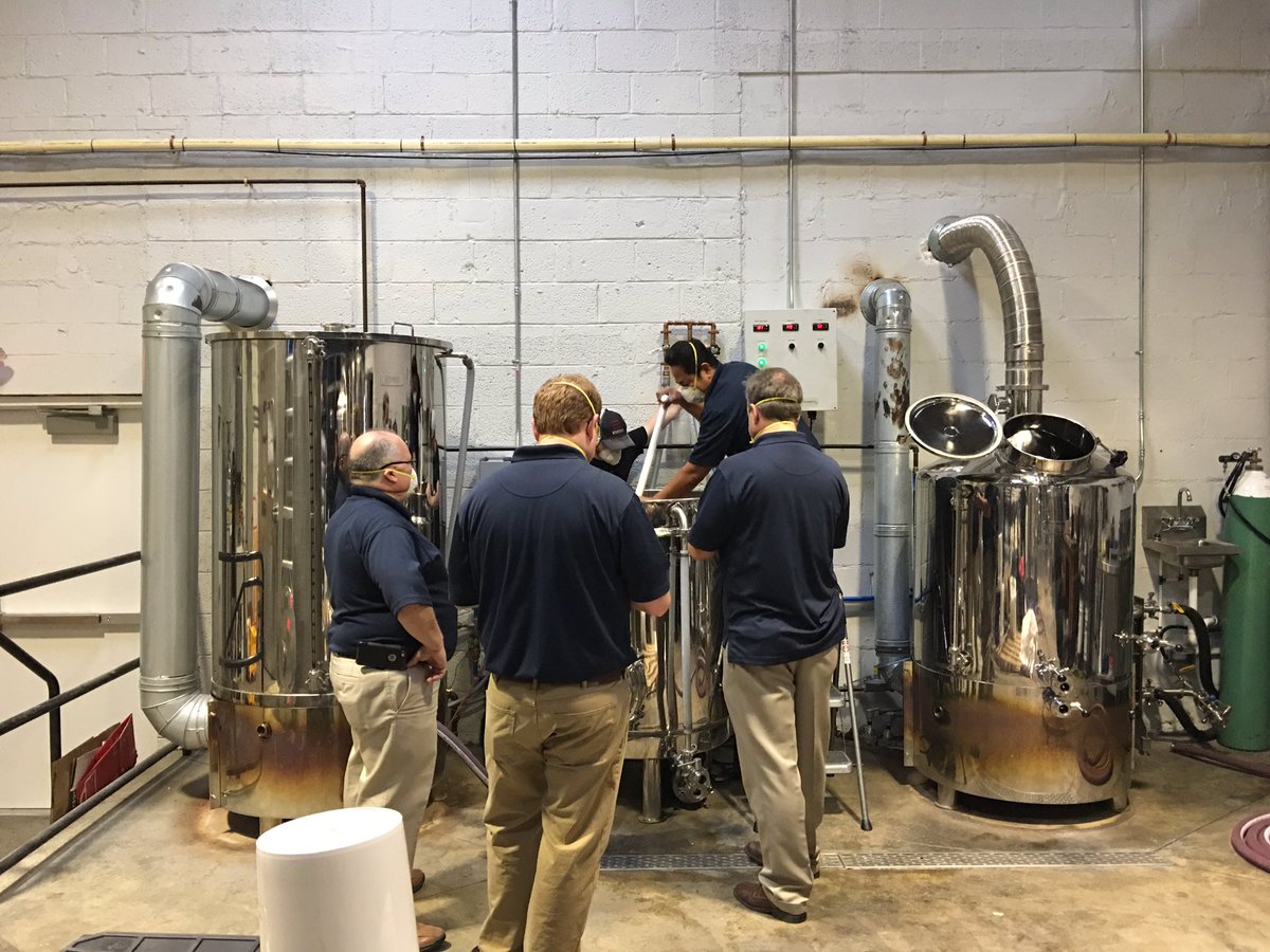 image_machine's tweet image. Hanging out this morning watching the guys from @HiltonRVA mash a chocolate silk pie milk stout at @ThreeNotchdBeer !