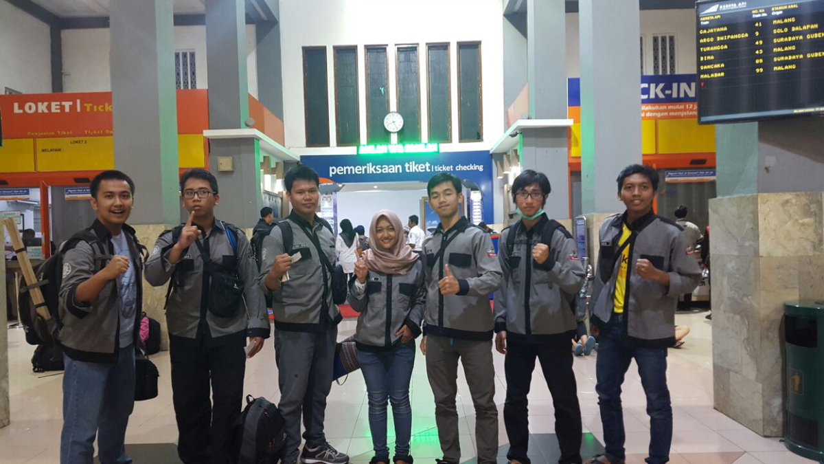 MerpatiPutihUGM's tweet photo. Here we go!!!! Brawijaya Terbuka !!! https://t.co/MRh9U8Nfvt