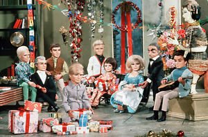 IRTracyIsland's tweet photo. Brains detected @BlackpoolSixth + Friends on his hi-tech 'Digital Radio' earlier. We felt so festive, we put our tinsel up! #bethemiracle https://t.co/dPKs0q3Ktt