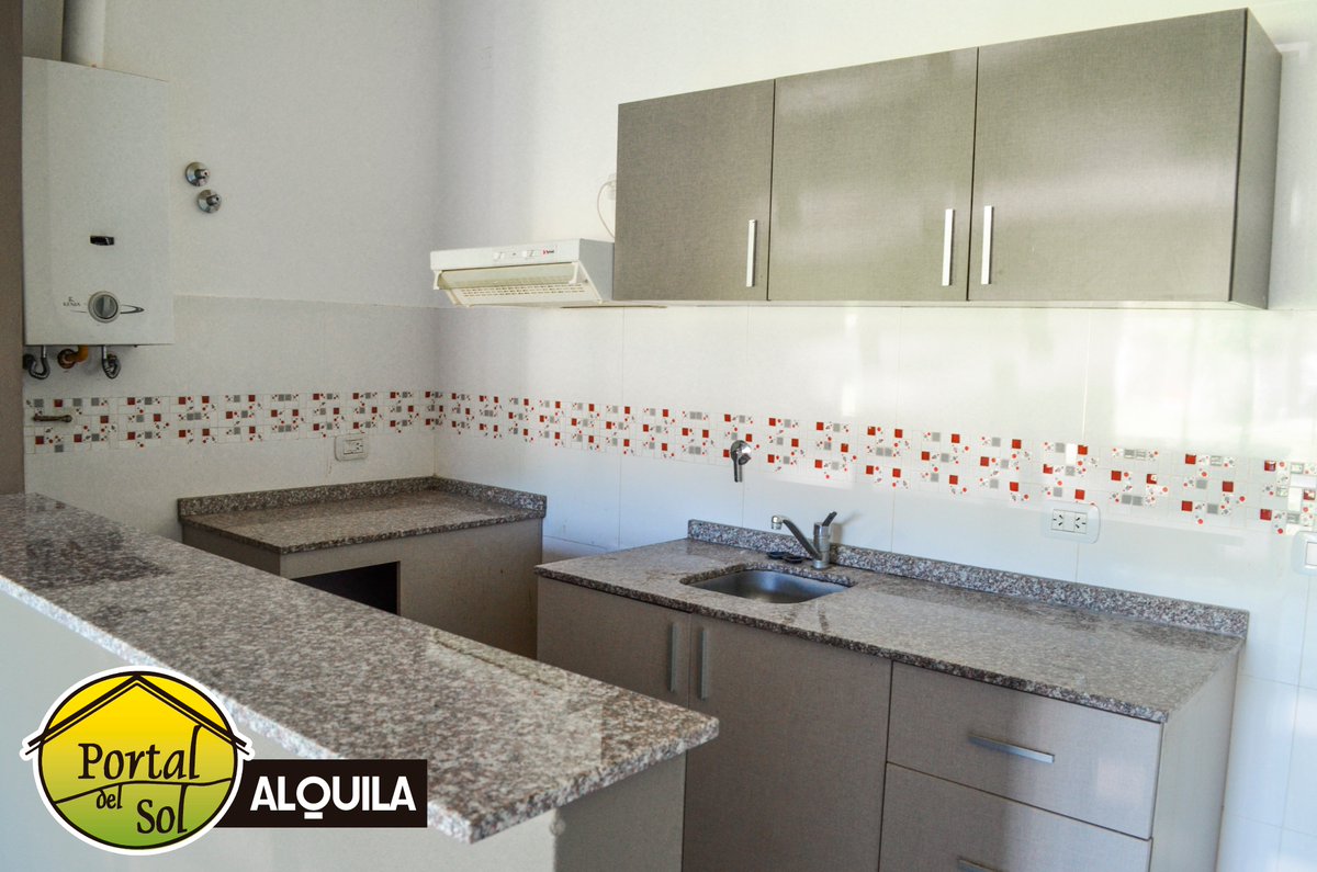 InPortaldelSol's tweet photo. #SeAlquila casa residencial seminueva en #LosPalmares
2 dorm/cochera/amplio patio/ gas natural https://t.co/iLMLnKaVpF