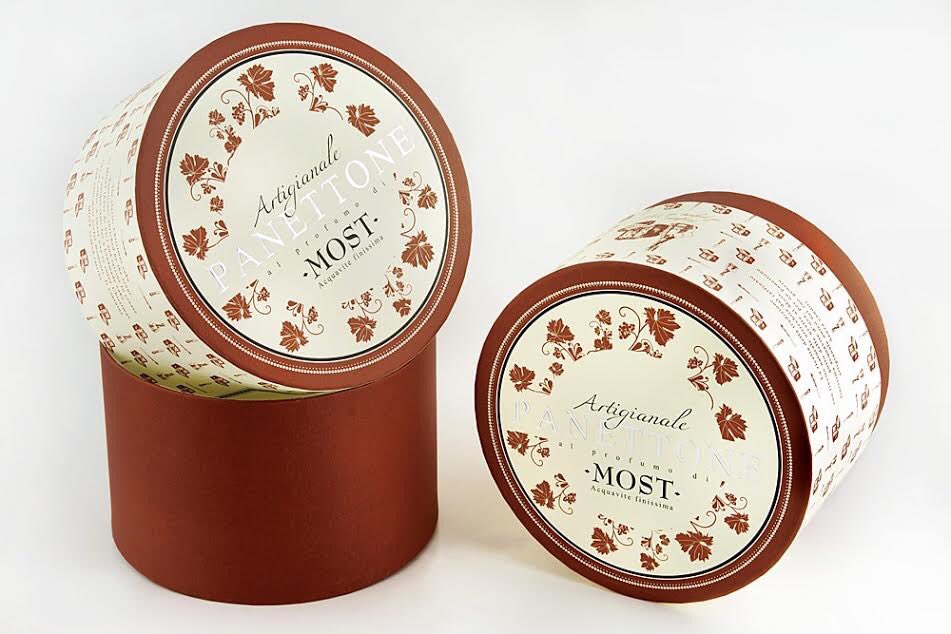 MonroEurope's tweet photo. #merrychristmas panettone gift box produced by Monro Europe for clients Camel Distillery in Italy . #classic #tradditional #gift https://t.co/6wKaHmcxH2