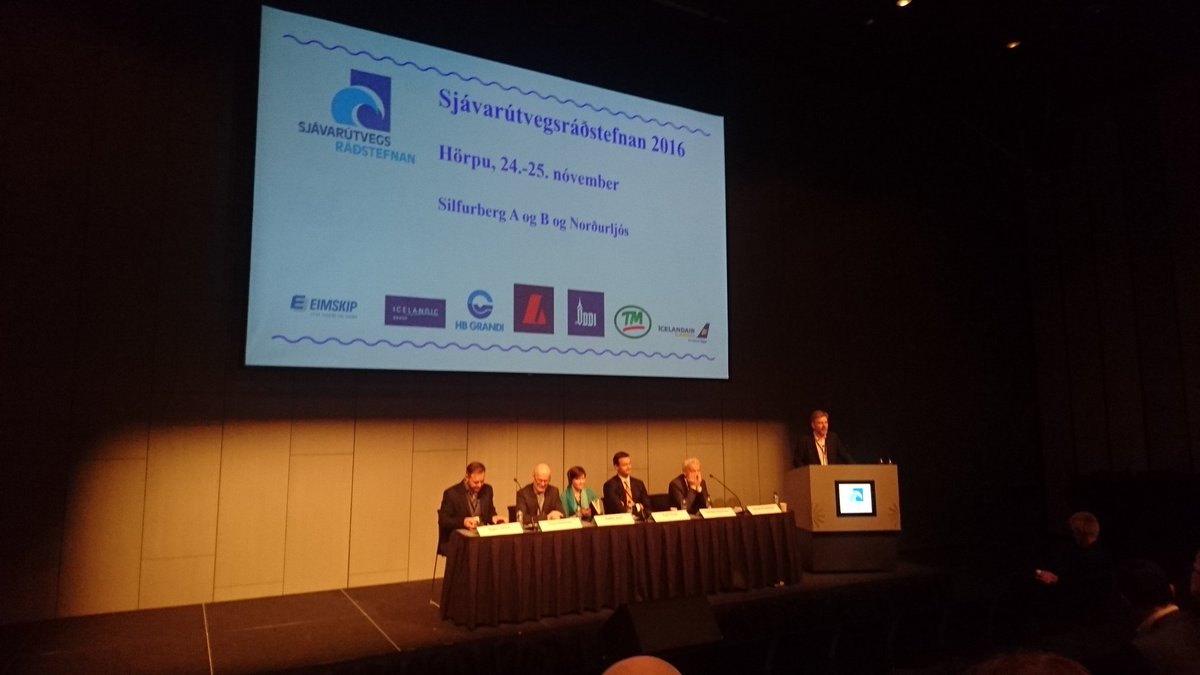 Okkar maður Hermann Kristjánsson <a href="/VAKIsystems/">VAKI.is</a> stýrir málstofu á #SUR2016 um #fiskeldi