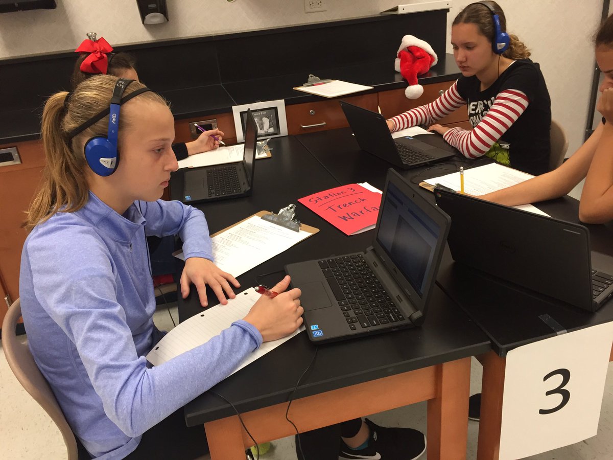 missjearly's tweet photo. Social studies today- WWI stations @olsonotters https://t.co/Uqo5HzXB5G