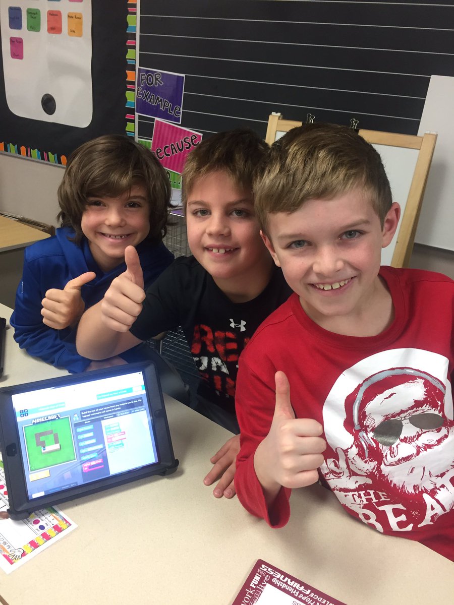 _MrsGrillo's tweet image. 3rd graders realize that computer coding is important in so many of our future careers! #STEM #HourofCode