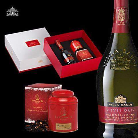 iswacademy's tweet image. Idea regalo by @VillaSandi_it Valdobbiadene Prosecco Superiore DOCG Dry Cuvée Oris con il Tè Nero indiano di Assam.