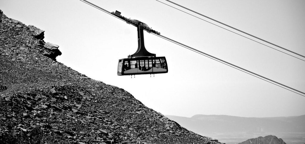 Elevate 

There is a beauty in sadness.
It can teach us how to gain tranquility in just ourselves.

imagecurve.com/elevate/

#poetry #epub