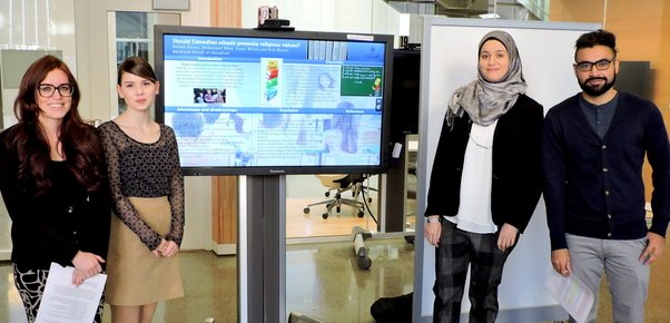 UCalgaryEduc's tweet photo. WSE undergrad students showcase their research at Digital Poster Fair. Slides:
https://t.co/OicGib12Yn #EDUC201 https://t.co/o0GWfKGQcg