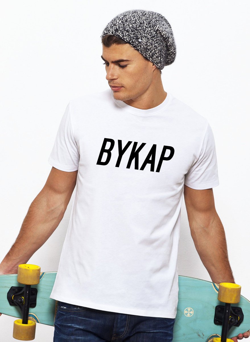 BYKAPCLOTHING's tweet image. CONCOURS ! Gagner le vêtement BYKAP de votre choix ! Il suffit de FOLLOW @KiccoTweet et @KAPSHOP puis de RT la publication ! Bonne chance