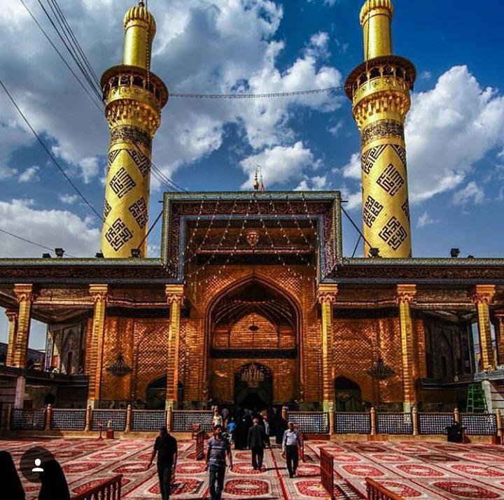 .
.
.
يالماشـــي #للـــعباس گلهہ الحــــزن #دام
وكلــة النخاڪــم حــيل عاصرتهہ #الايـــام
.
.
.
.
.
.
#ابا_الفضل_حاجتي_يمك