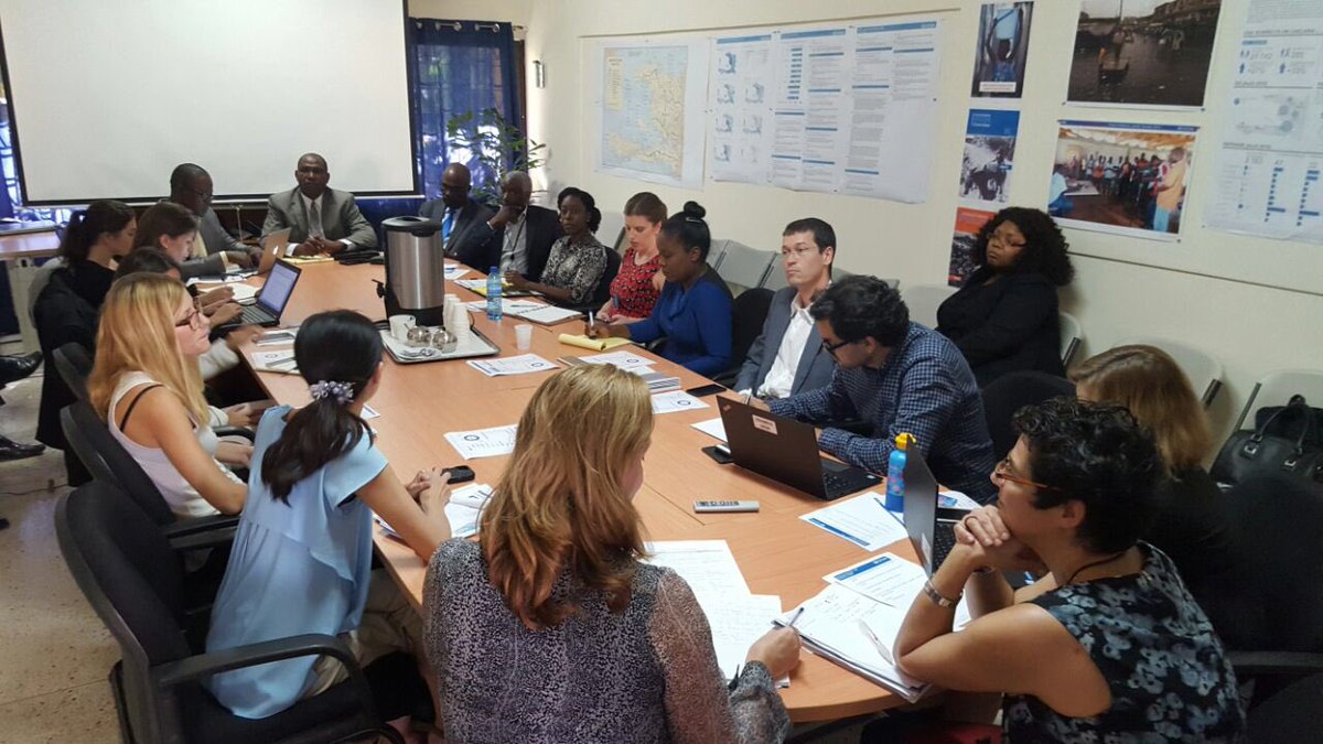 MENFP_Education's tweet photo. Réunion avec les principaux partenaires sur les interventions #postMatthew #bilan des actions à date. @JeanDorsonne @LouisMCador @miloodyv66 https://t.co/6JvWut1DOp
