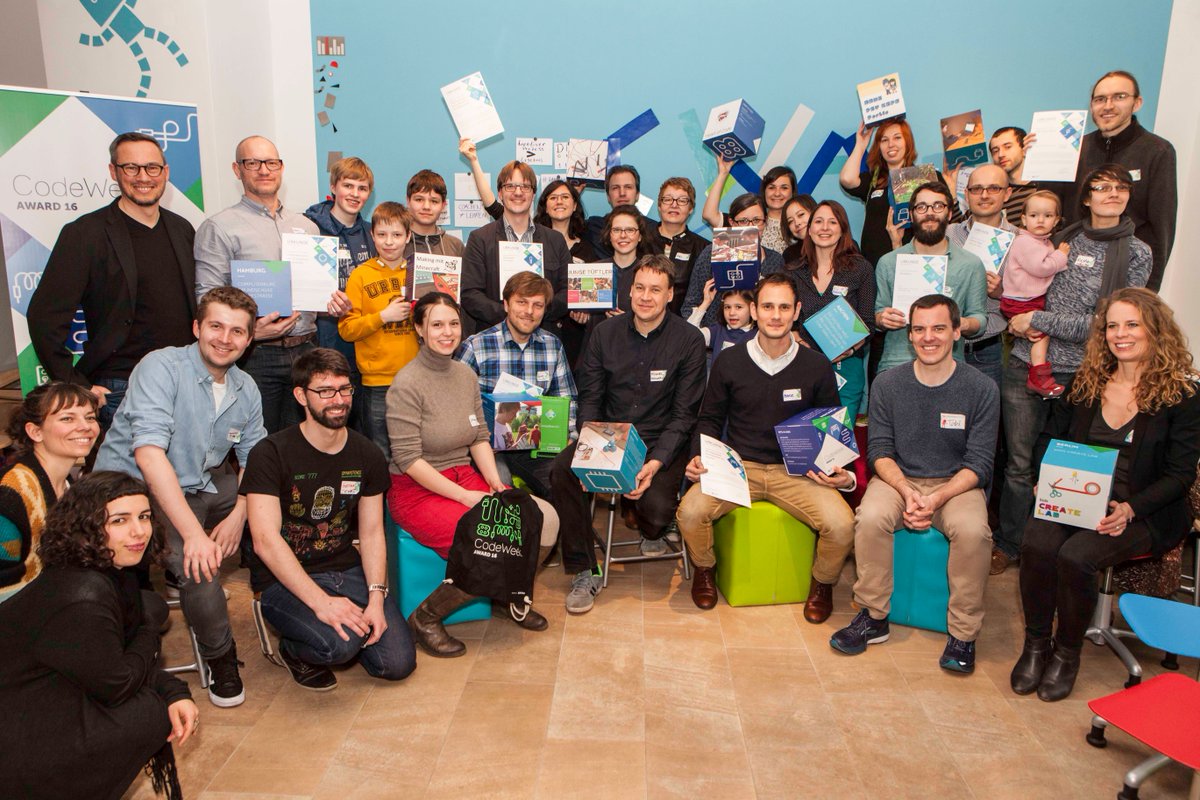 Code Week Award (@codeweekaward) on Twitter photo Vielen Dank an die Gewinner-Projekte16 + unsere Partner von <a href="/TSBBerlin/">Technologiestiftung</a>, @DRLab_Berlin + <a href="/SamsungDE/">Samsung Deutschland</a>. Bald manifestiert sich hier noch was... Vielen Dank an die Gewinner-Projekte16 + unsere Partner von <a href="/TSBBerlin/">Technologiestiftung</a>, @DRLab_Berlin + <a href="/SamsungDE/">Samsung Deutschland</a>. Bald manifestiert sich hier noch was...