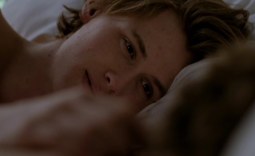 foolskam's tweet image. ⠀⠀⠀⠀'how many isaks and 
⠀⠀⠀⠀evens do you think are
⠀⠀⠀⠀laying like this right now?'
⠀⠀⠀⠀⠀⠀⠀⠀'infinite.'