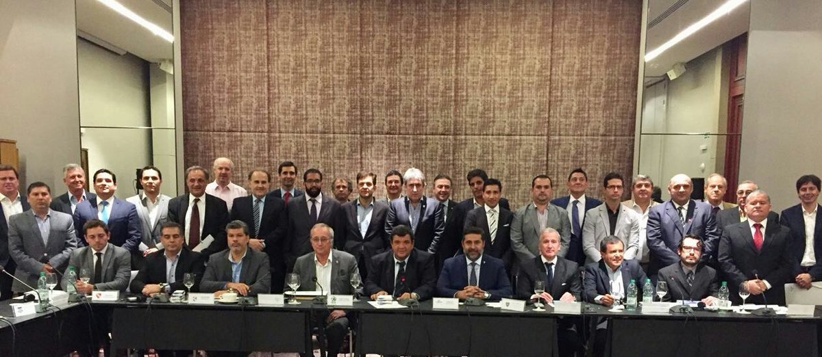 LigaSCF's tweet photo. Culminando la Asamblea General con representantes europeos de @ECAEurope. Jornada muy productiva. https://t.co/16HfrxF5ff