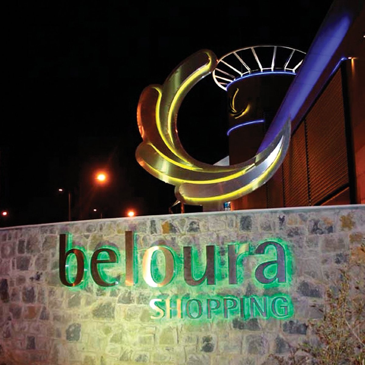 Signage designed and executed for the Beloura Shopping by Epositiva #sign #signs #signage #creativesignage #creativesign #belourashopping