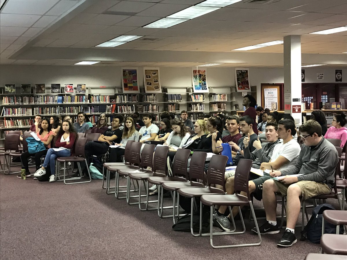 MSDFYF's tweet photo. MSD students learning about credit! They're ready to Finance their Futures! https://t.co/x8GkkntUEe