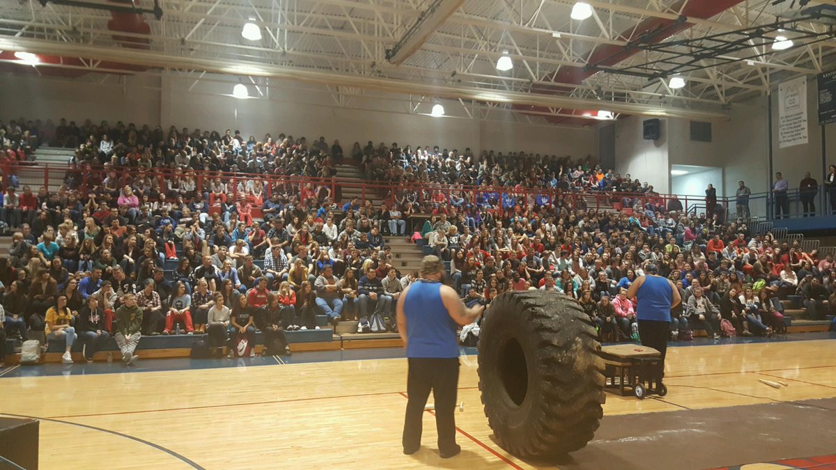 Stand_Strength's tweet image. STAND performed in front of 1400 Students in the mountains of Kentucky yesterday!