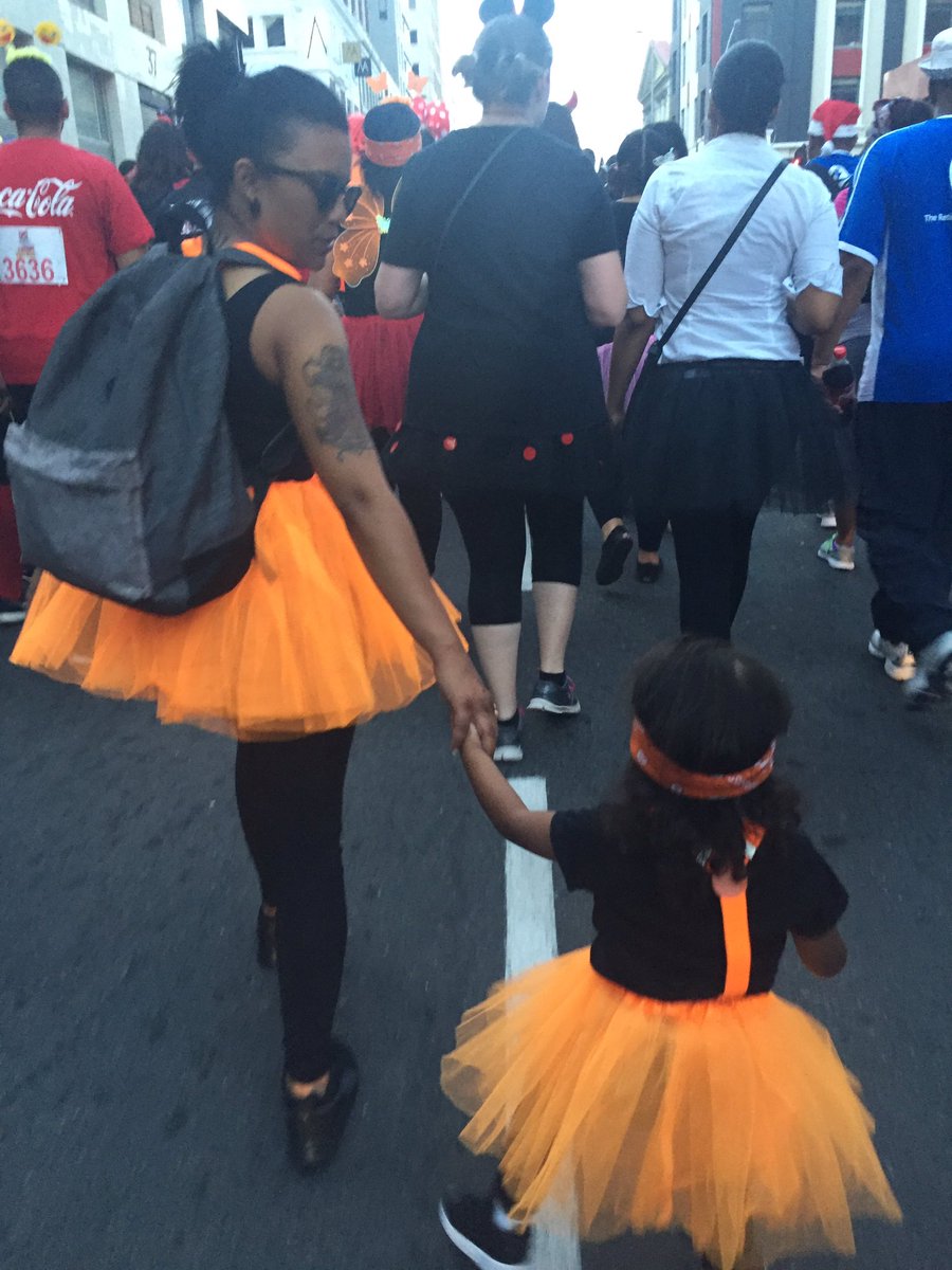 CommChestWC's tweet photo. Hazel and little Giovanah doing their walk. Too cute. #TwilightRun2016 #TwilightFestival2016 @KFMza https://t.co/bjUcYOhcxt