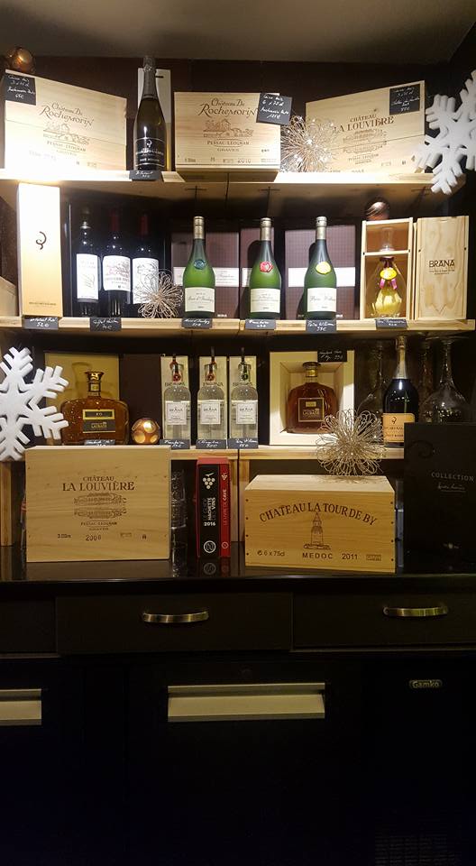 LeTrinquet's tweet photo. En panne d'idées cadeau pour #Noël ? Nous en avons trouvé pour vous !! 🎅  🎁 Venez vite avant qu'il ne soit trop tard ! 🎄 ✨ https://t.co/fzt9ZqXujE