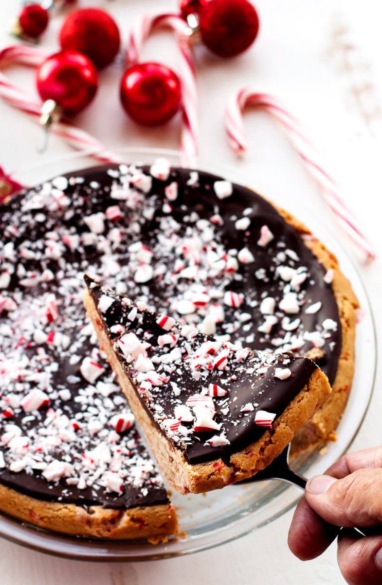 FoodFolksandFun's tweet photo. Learn my secret to making this #Christmas #dessert #recipe! @walmart @BettyCrocker #BakingWithBetty #ad https://t.co/9MZXeYFmMg https://t.co/zQ9cSRoRo1