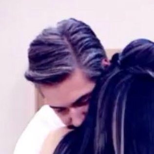 Aşk bir kahkaha senden duyunca güzel sevmek bir dokunuş bu sen olunca güzel 
SizinleyizHazSem