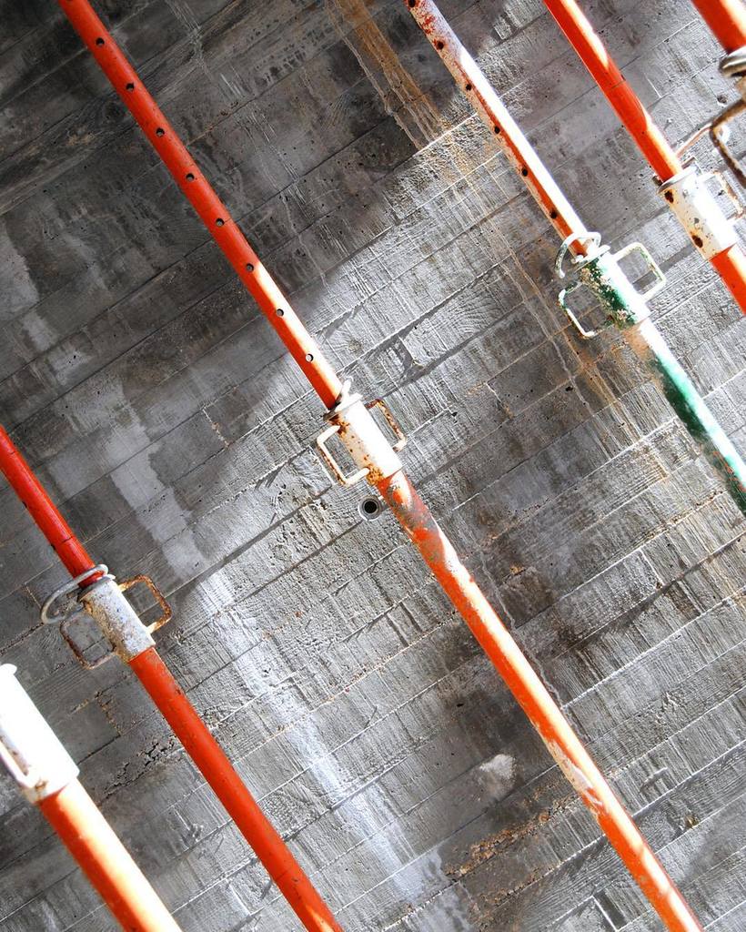 SteynStudio's tweet photo. Sierra House (Madrid, Spain) - Under construction. #offshutterconcrete https://t.co/1V0N3wesnU https://t.co/WlqUiGu2Nz