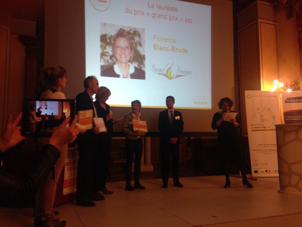 InitiativeOF's tweet photo. Bravo à Florence Blanc-Brude créatrice d'Unique et Féminine Cournon lauréate du grand prix ! #IOF2016 https://t.co/PWOa22XG5L