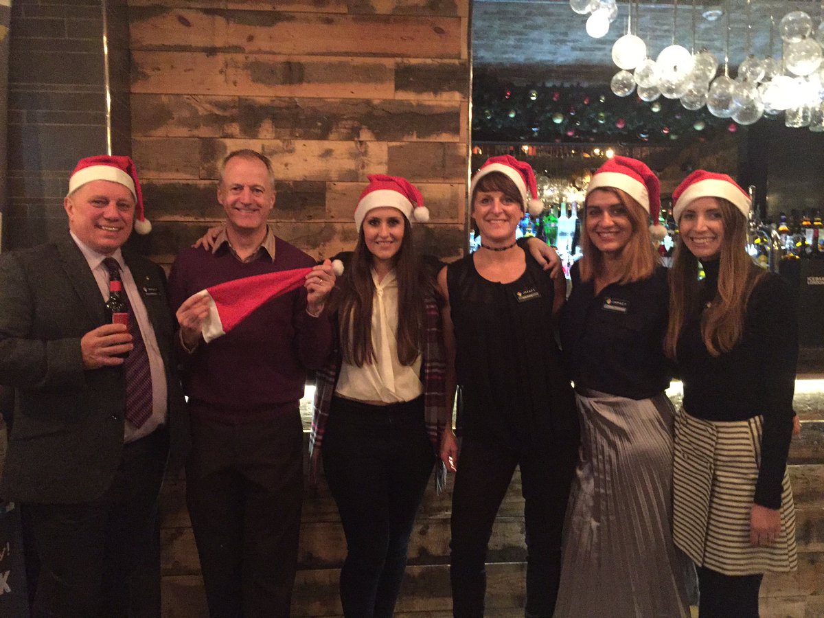 scarey69's tweet photo. @impact__intl 's Santa and his Elves +reluctant @roy_white9 ready to bring Yuletide cheer to the world at #icebarevents #happychristmas https://t.co/3mzY6wb4Oe