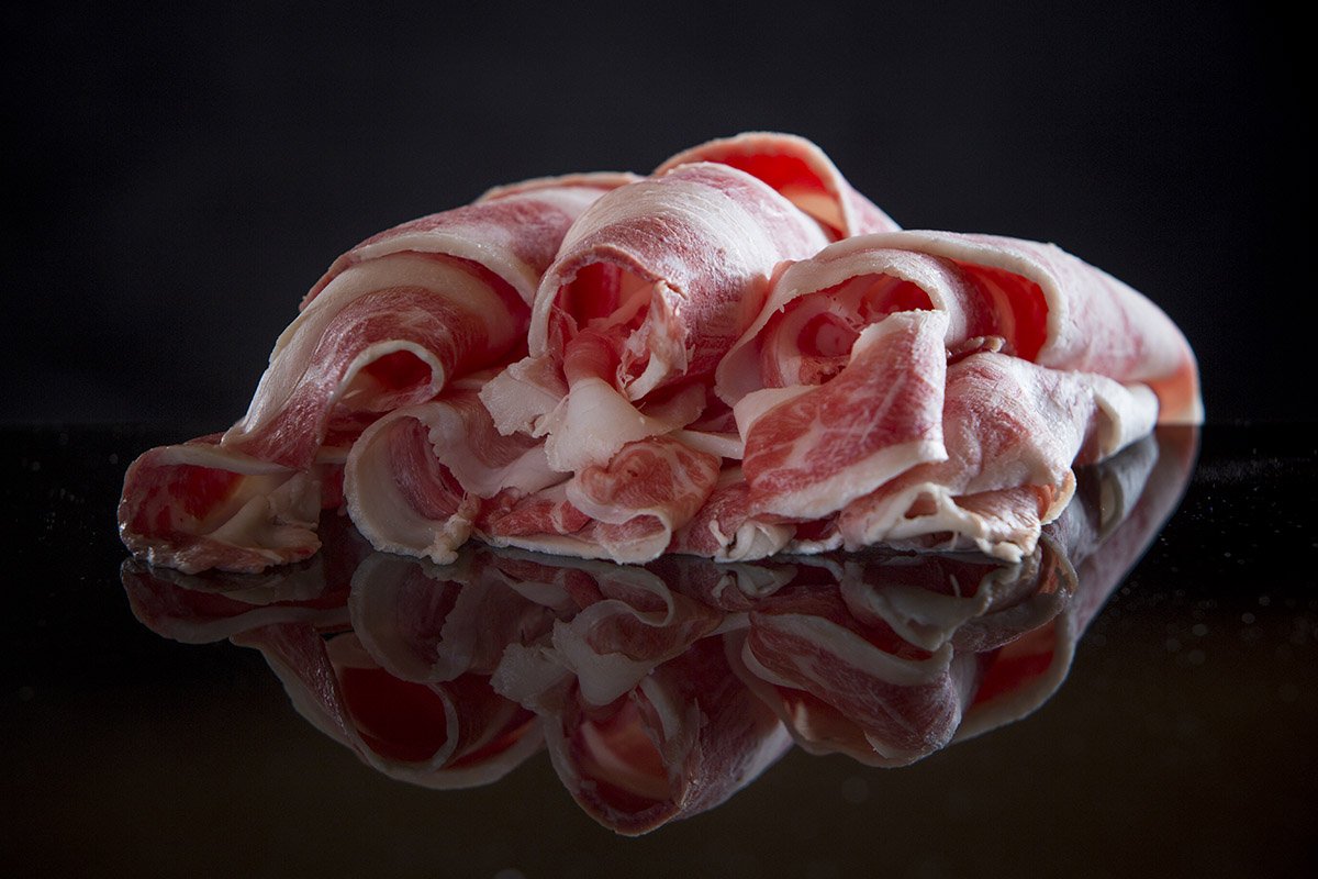 hottopottowp's tweet photo. Freshly sliced #wagyu beef, just for you. #hotpot https://t.co/lNYxSLy9VO