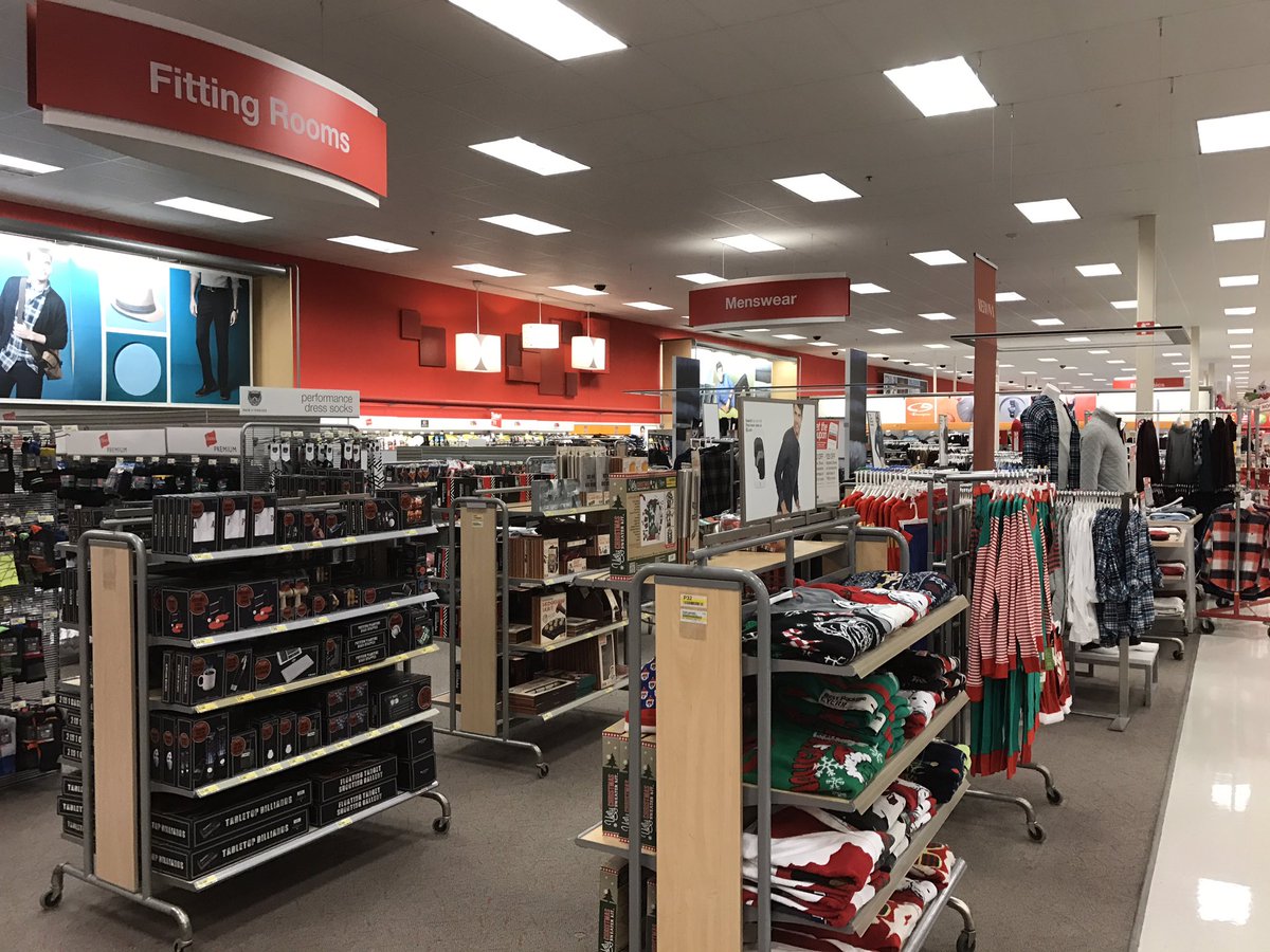 VMTLeah's tweet photo. Love the men's mini revamp! #184zoo @choward68 @FerreroAmy https://t.co/zFmeSOi7za