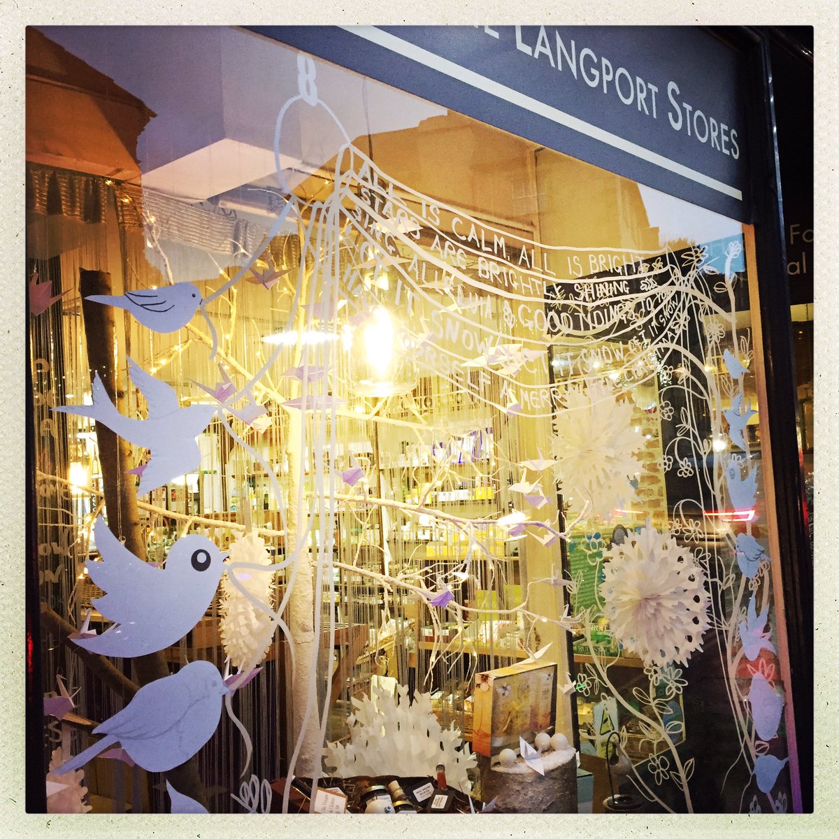LABGInfo's tweet photo. So many pretty shop windows in #Langport come & do your #Christmas #gifts #shopping here #WhereItsTo #ShopLocally #Shift10 #GBHighSt https://t.co/NmAQWAsh2n