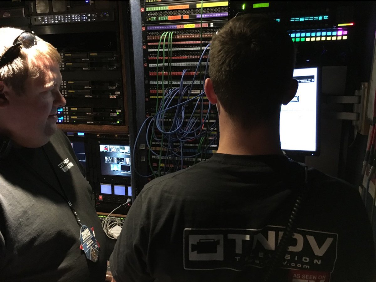 SVC_Online's tweet image. .@TNDV_television manages 4K and HD live TV and streaming productions at the 2016 CMA Awards ow.ly/kVvN306Ryxo #SVCwire