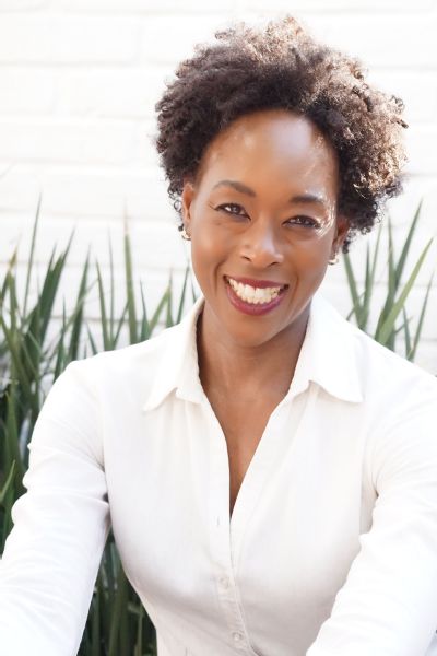 VanguardSTEM's tweet image. We're chatting w @margotshetterly in just 1 hour!!! RSVP over at bit.ly/VSdoesHF #NativeScience #BlackandSTEM #LatinasinSTEM